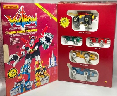 Vintage 1985 Voltron Lion Force...This comes complete with box!