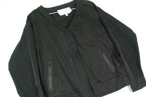 black yoga jacket