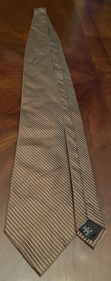 Claiborne Brown Hand Made 100% Silk Men’s Neck Tie Made In China - Image 3 of 4