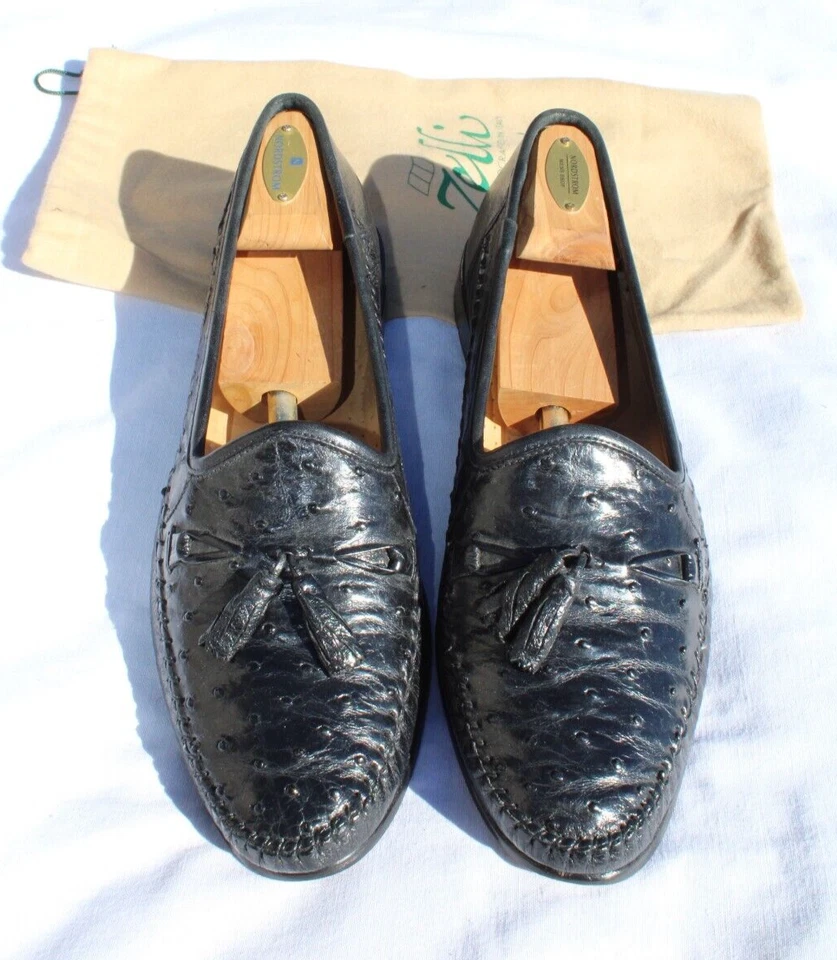 Mocasines para hombre Zelli Italia negros hechos a mano de cuero con borlas talla 12 - detalle de puntos Foto 2 de 4