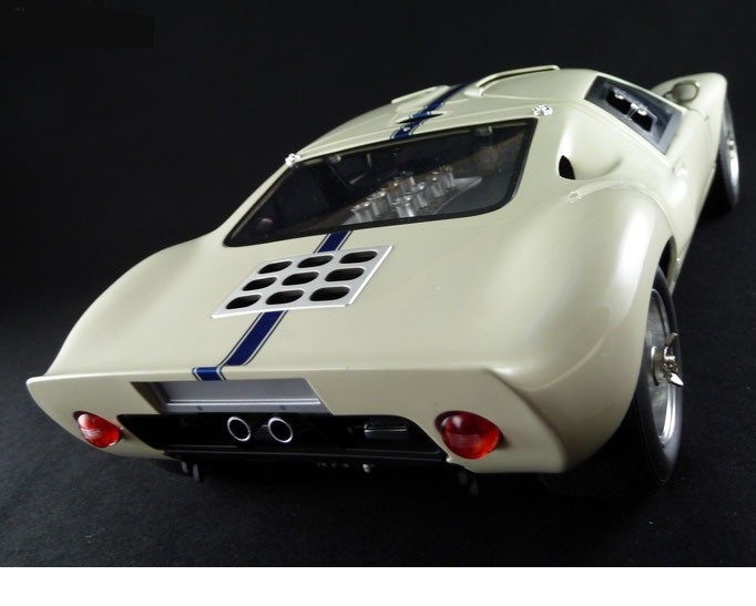 Ford GT40 w/Wire Wheel Rims/V8 Engine/Custom Metal Body 1:12 LARGE ...