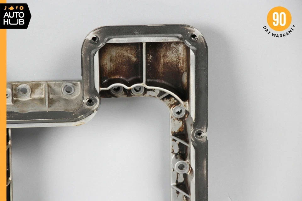 01-05 Mercedes W211 E320 CLK320 C32 AMG cárter de aceite superior del motor 1120141402 OEM Foto 3 de 4