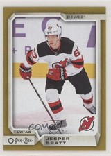 2018-19 O-Pee-Chee Glossy Gold Border Jesper Bratt #98 1o3