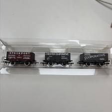 BACHMANN 37-075K8 TRIPLE PACK OF PRIVATE OWNER WAGONS MINT BOXED