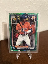 2024 Bowman Chrome Lunar Glow Refractor Esmil Valencia #BCP-75 1st Astros