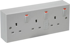 White Triple Switched Socket with Back Box