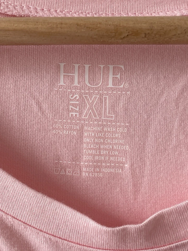 HUE  Women’s Long Sleeve Lounge Pajama T-shirt Top Pink Cat Snow Flakes - Image 3 of 4