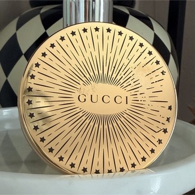 Gucci Glow Highlighter Sunrise Gold Illuminating Pressed Powder 0.35 oz