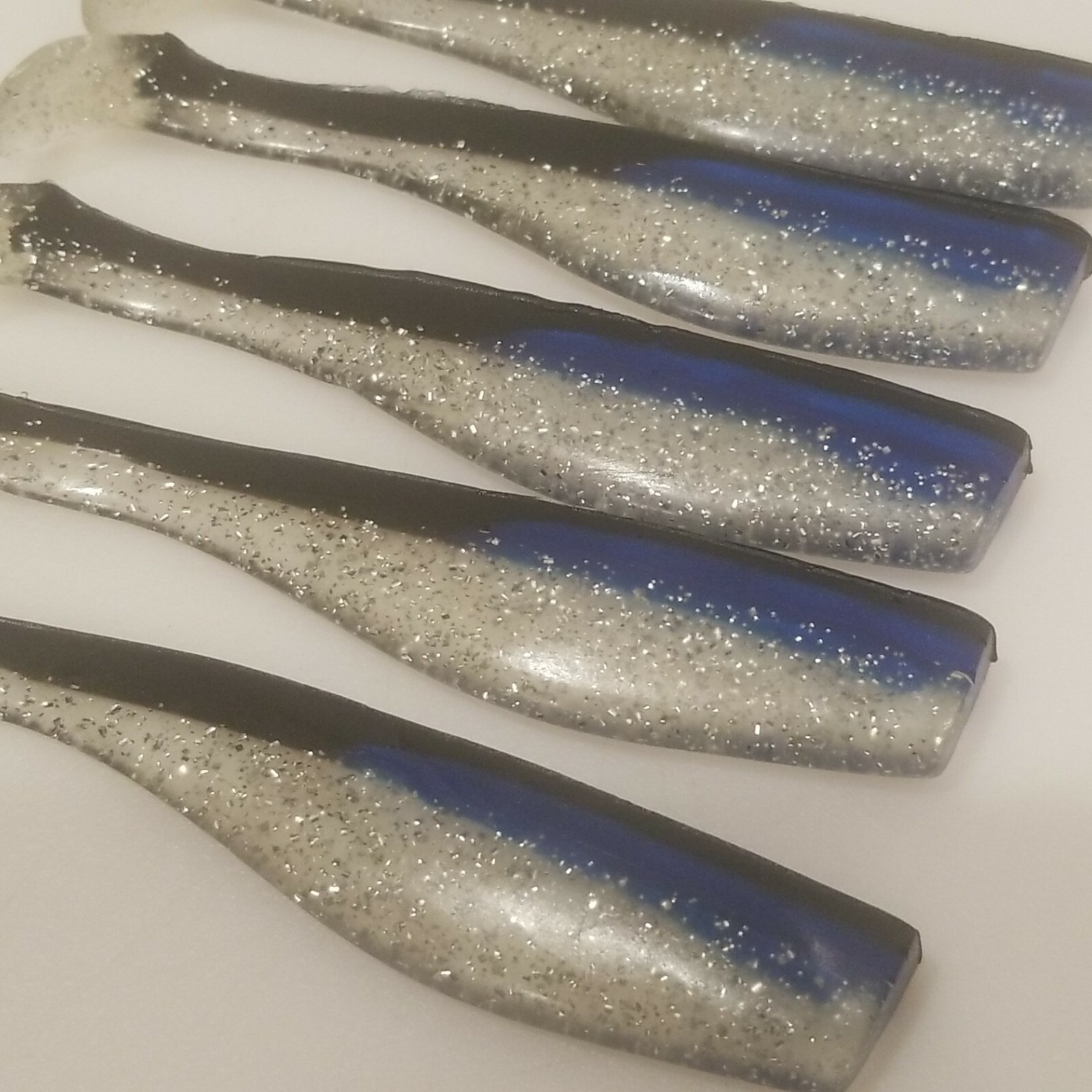 KUSTOM KRAFT PREMIUM CLEAR BLUE 5" HAND POURED SUPER SOFT SWIMBAITS 25 PK - Image 2