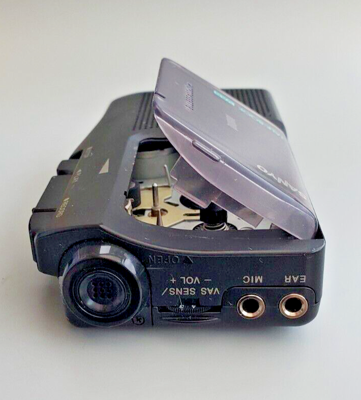 Sanyo Handheld Dictaphone Voice Recorder TRC525M Microcassette Boxed