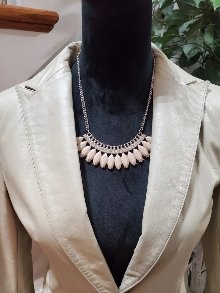 Chaqueta Blazer De Colección First Avenue Beige Un Pecho Un Botón Cuero Mediana Foto 2 de 4