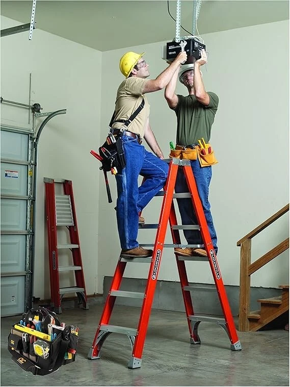 Custom Leather Craft Mfg. LLC	BAG; TOOL 16LX9WX9H 15 POCKETS W/ MULTI-COMPARTMEN - Image 4 of 4