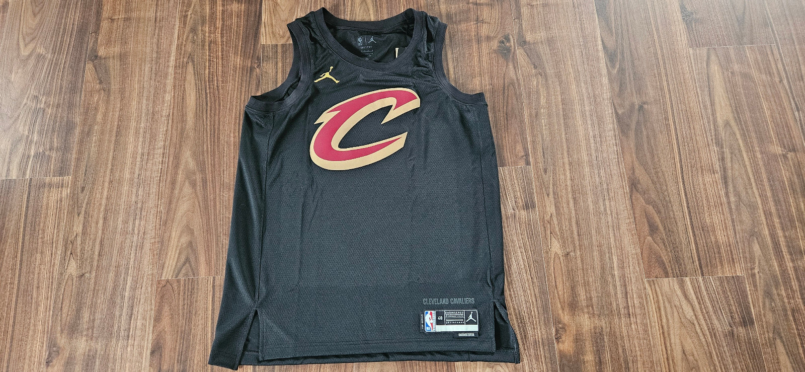 Кроссовки Nike cleveland cavaliers DO9555-010 Dri-Fit Statement Edition NBA Neu L 22890₽