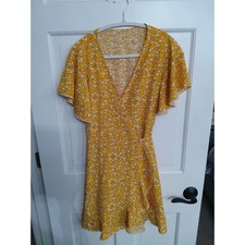Y2K Women's yellow Floral romantic dress. Lightweight Flirty Cottagecore Medium 