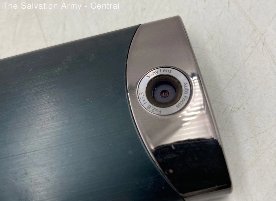 Sony Bloggie Touch MHS-TS20 1080p HD Built-In Memory Portable Digital Camera - Image 2 of 4