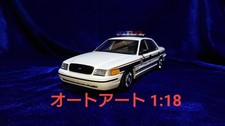 AUTOart 1/18 Ford Crown Victoria Police Interceptor Demonstrated 1999 Model Car