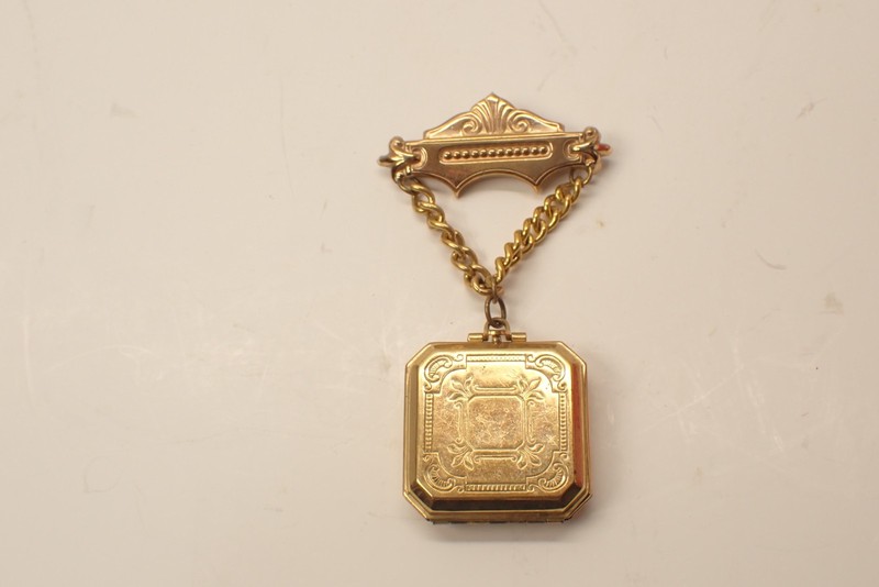 Vintage Coro Gold Octagon Double Picture Locket W Crown Top Bar