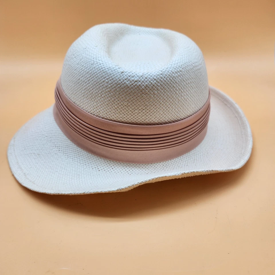 Sombrero Betmar Fedora Mujer Mediano Blanco Ala Ancha Rosa Cinta Verano Sol Elegante Foto 2 de 4