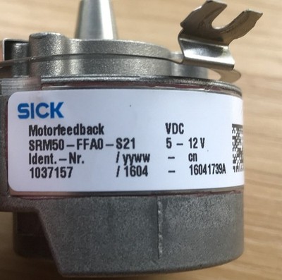 1PC   servo feedback encoder 1037071 SRM50-FFA0-S21 New In Box  *lh