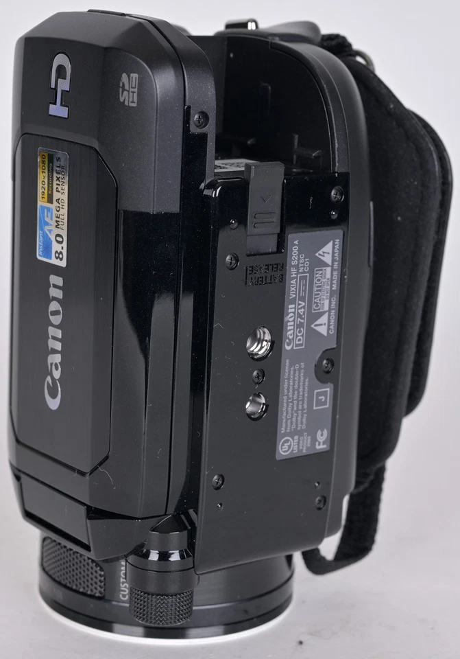 Tested Working Canon Vixia S20 HD Compact Video Camera Camcorder with Remote - Image 3 of 4