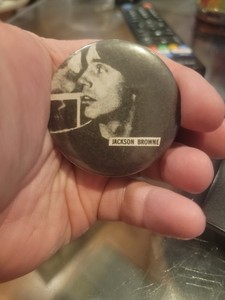 70 80s  Pop Singer Jackson Browne  Photo Pinback / 2-1/8" Button 