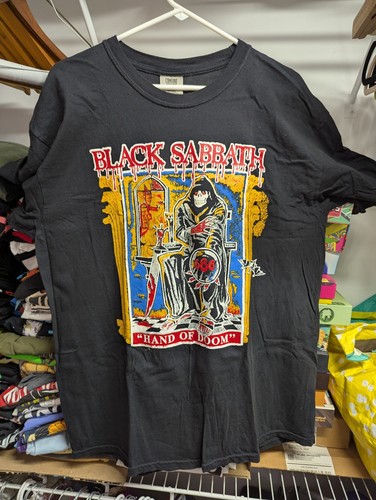 Black Sabbath Hand Of Doom Black XL Shirt T-Shirt 1970's Rock Roll Ozzy Osbourne