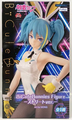 FuRyu BiCute Bunnies Figure VOCALOID Hatsune Miku Street ver.