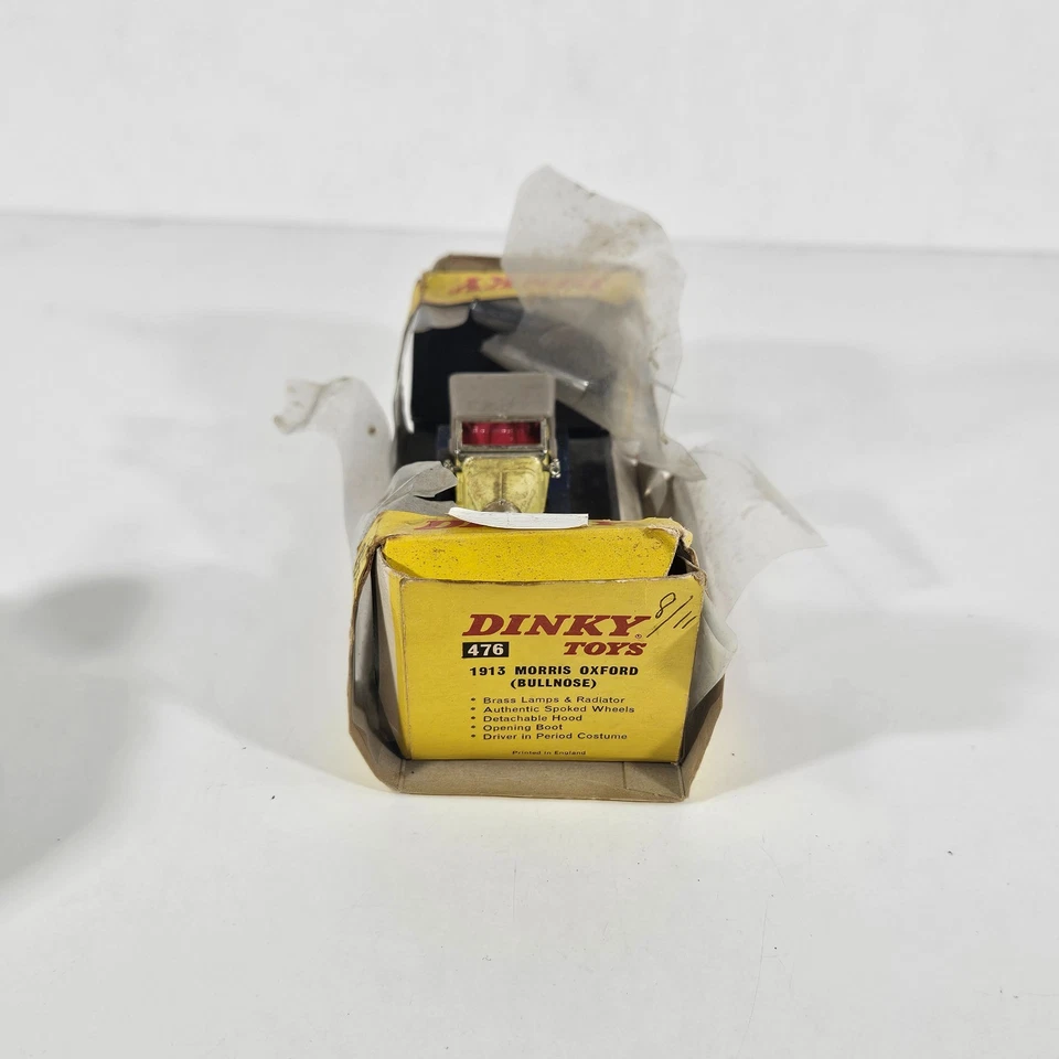 Morris Oxford vintage Dinky Toys 476 - 1913 en modelo diecast amarillo/azul/rojo Foto 3 de 4