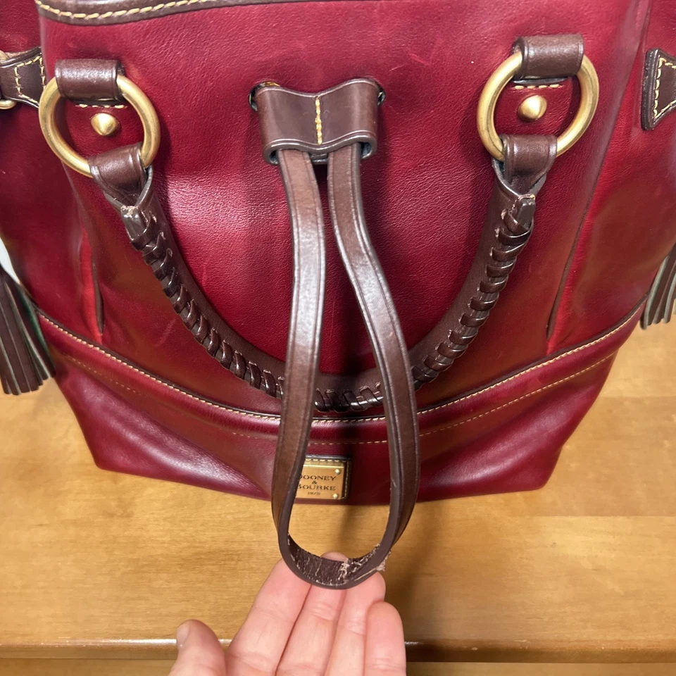 Bolso Dooney & Bourke Buckley Bolso de Cuero Toledo Florentino Borgoña Rojo Foto 4 de 4