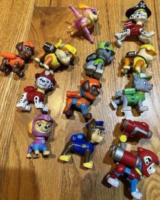 Spin Master PAW Patrol Mixed Lot of 12 Plastic Figures Chase Marshall Skye Rocky