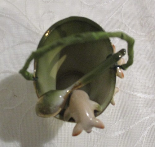 Antique German Pink Pig Fairing 3 Pigs With A Pail / Bucket And Spoon - Picture 8 of 10