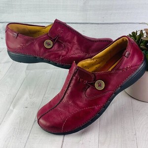 clarks un loop burgundy
