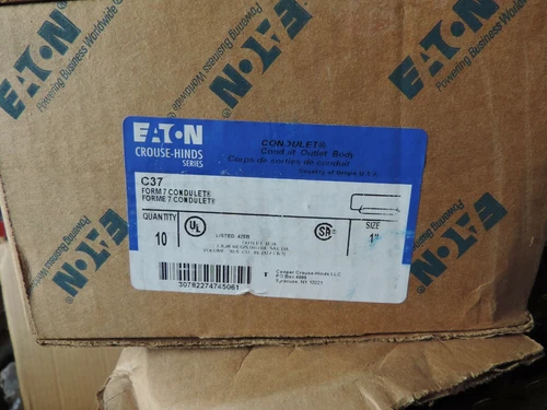 Eaton C37 conduit outlet body form 7 condulet 1”10 per box