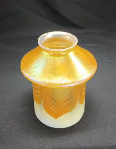 Rare Signed Steuben Glass Pulled Feather Aurene Calcite #2327 Shade Brass Lamp - Picture 12 of 24