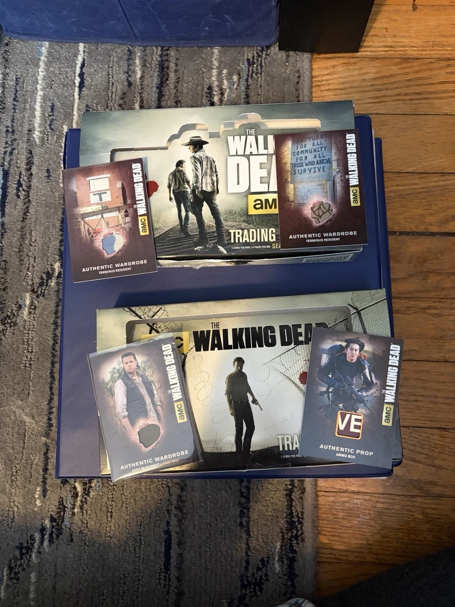 Preços baixos em Figurinhas e cartas colecionáveis The Walking