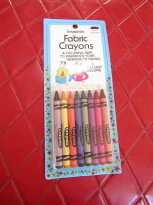 NIP Set of 8 FABRIC Transfer CRAYOLA CRAYONS  - 1980's