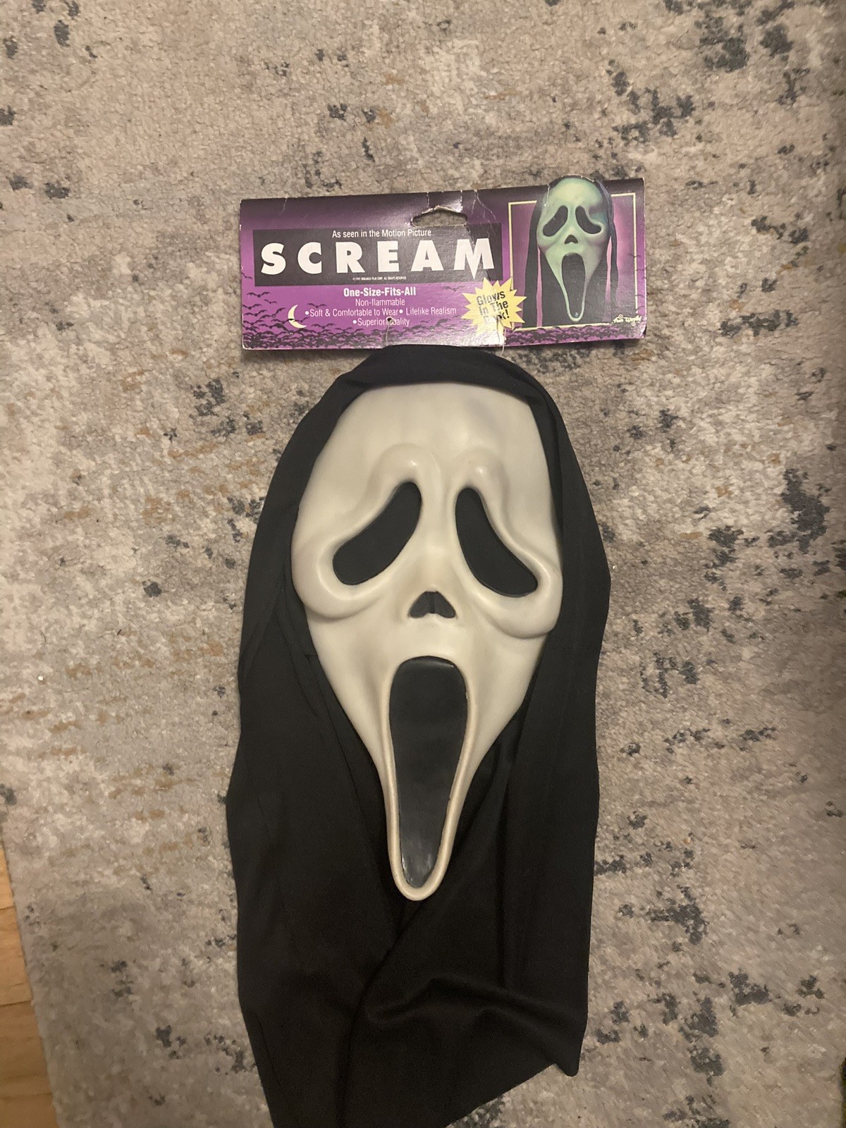 Vintage Scream Ghost Face Tagged Mask