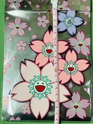 Flower Rubber Keyring 4個セット Takashi Murakami Cherry Blossom Rubber Keyring Kaikai Kiki Sakura