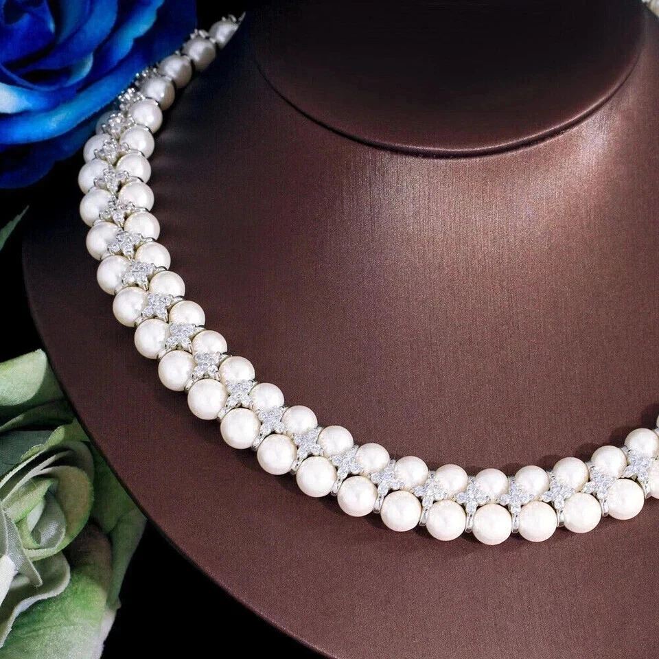 Collar de tenis de perlas y diamantes de corte redondo de 7 quilates con acabado de oro blanco de 14 quilates Foto 3 de 4