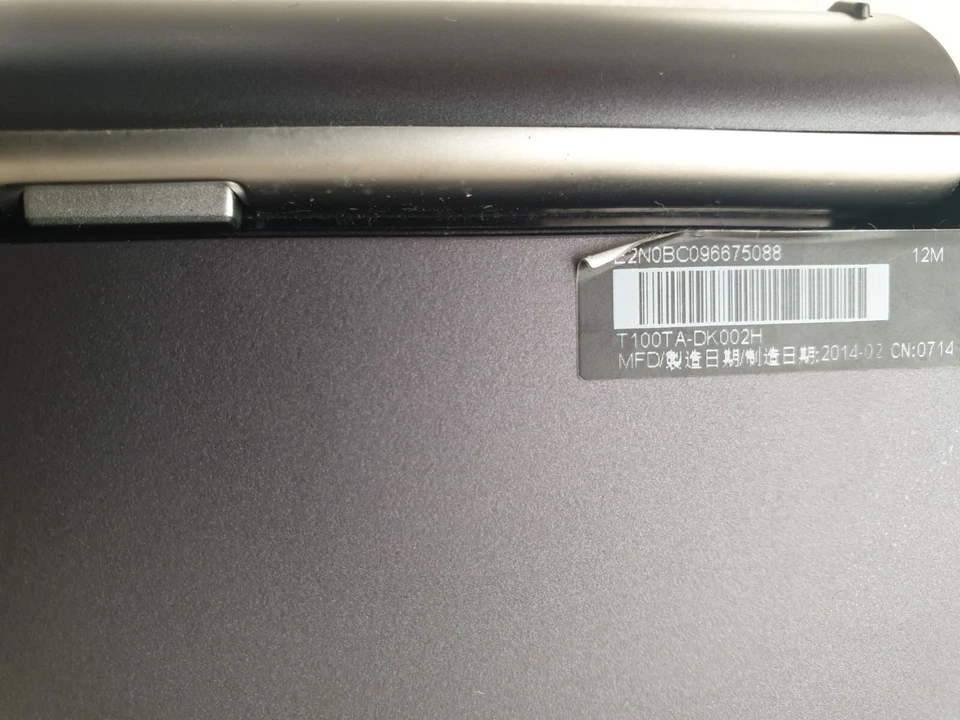 Asus transformer 2 in 1, as new conditions,win 10,quad core cpu - Image 3 of 4