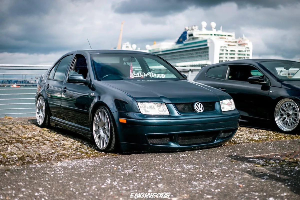 Vw bora front on sale bumper
