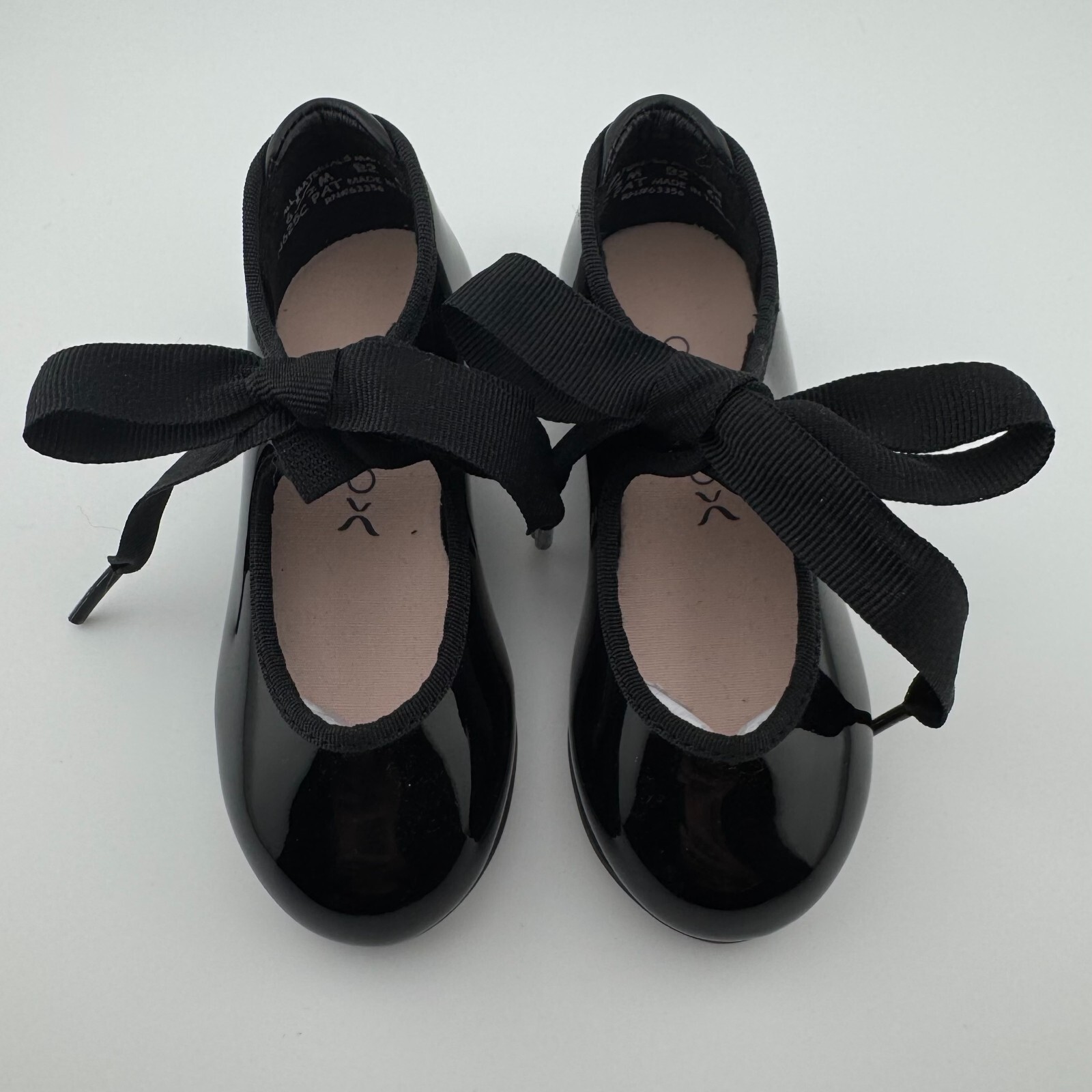 New without box, Toddler Girl Tap Shoes, Capezio, Size  6.5,