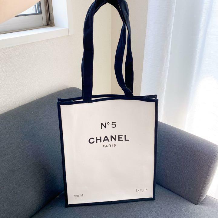 CHANEL N ° 5 No 5 100th Anniversary Tote Bag White × Black Novelty