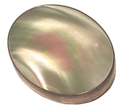 DELORA A GUERRO NAVAJO NATIVE AMERICAN STERLING SILVER SHELL BROOCH PENDANT