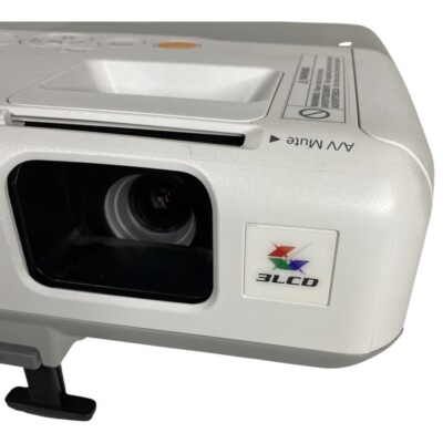 Epson LCD Projector PowerLite 93 Model H382A with Remote Control