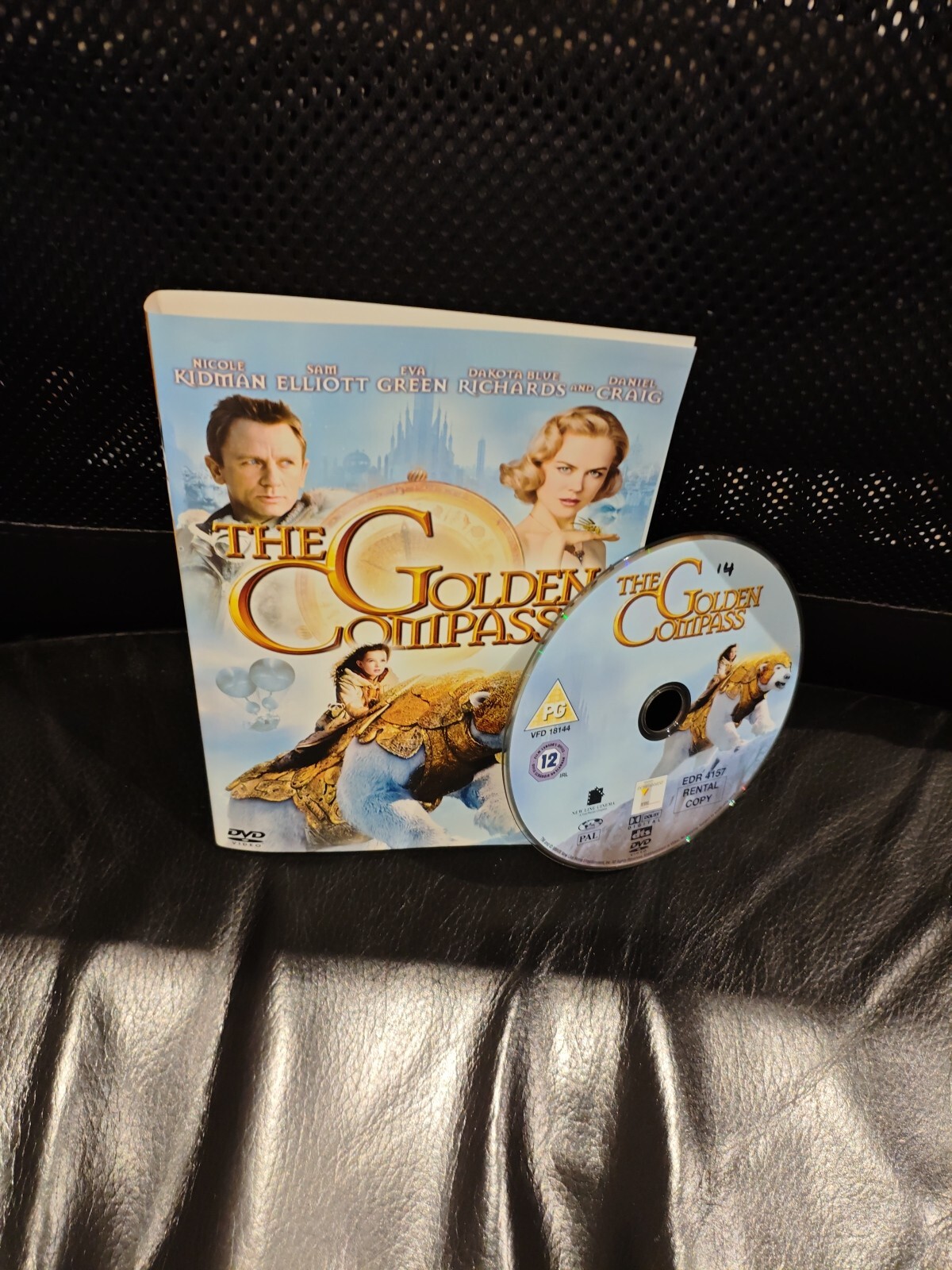 The golden compass Dvd Disc And Art Work only Save £s Eco