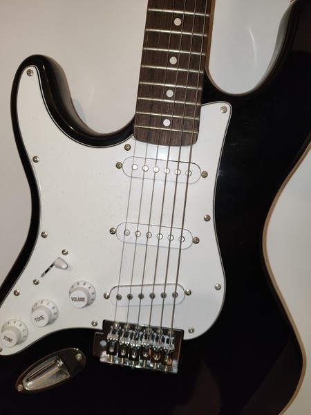Guitarra Eléctrica Para Zurdos Con Amplificador
