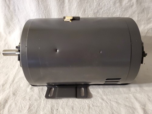 Dayton Motor 3N638A 2 HP 3450 RPM 3 PH Belt Drive Century NEW NIB NOB - Picture 5 of 8
