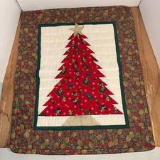 VTG Handmade Quilted Wall Hanging/Tapestry Christmas Tree Classic Red/Green