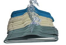 45 Velvet Hanger Lot Teal Green Cream 92277